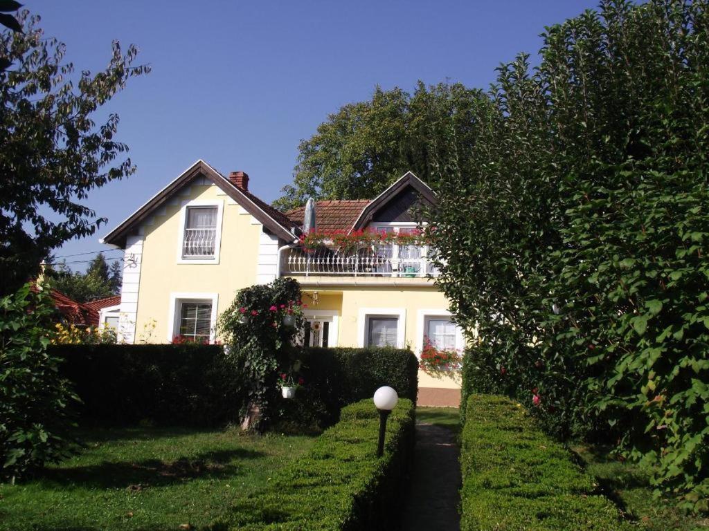 Kasper Vendeghaz Hotel Koszeg Luaran gambar