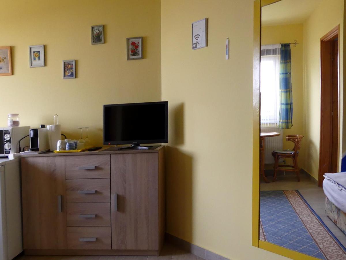 Kasper Vendeghaz Hotel Koszeg Luaran gambar