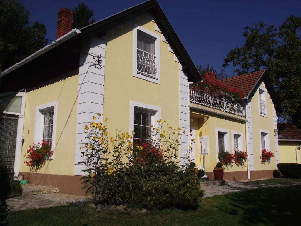 Kasper Vendeghaz Hotel Koszeg Luaran gambar