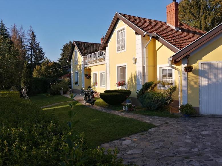 Kasper Vendeghaz Hotel Koszeg Luaran gambar